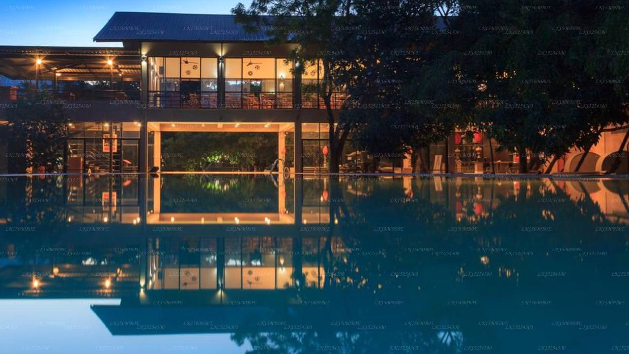 Thilanka, Dambulla'dan Sigiriana Tatil Köyü