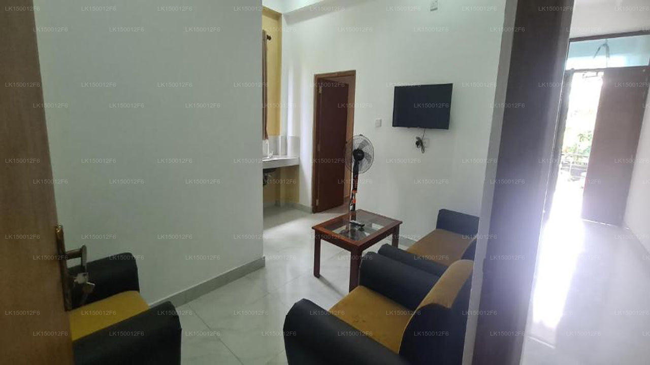 Ceylon Lodge - Havaalanı Transit Otel ve Pansiyon, Negombo