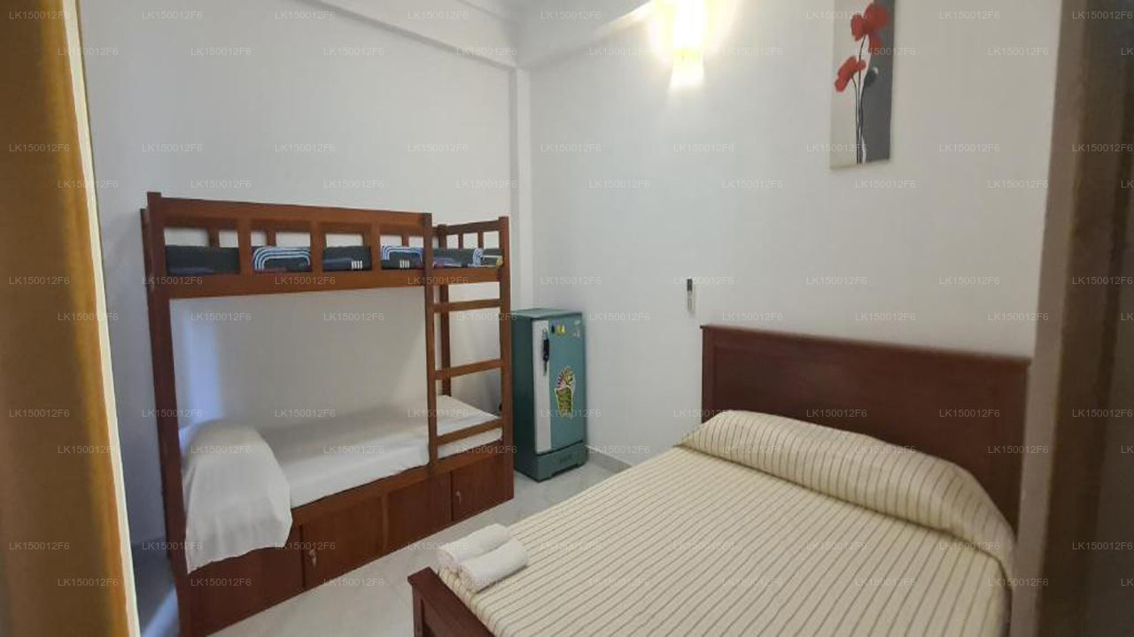Ceylon Lodge - Havaalanı Transit Otel ve Pansiyon, Negombo