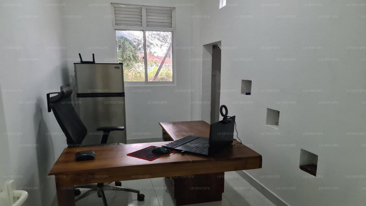 Ceylon Lodge - Havaalanı Transit Otel ve Pansiyon, Negombo