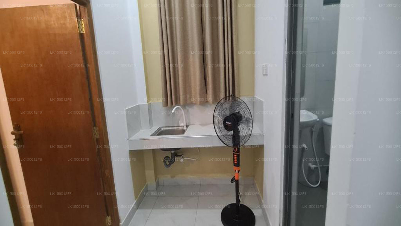Ceylon Lodge - Havaalanı Transit Otel ve Pansiyon, Negombo