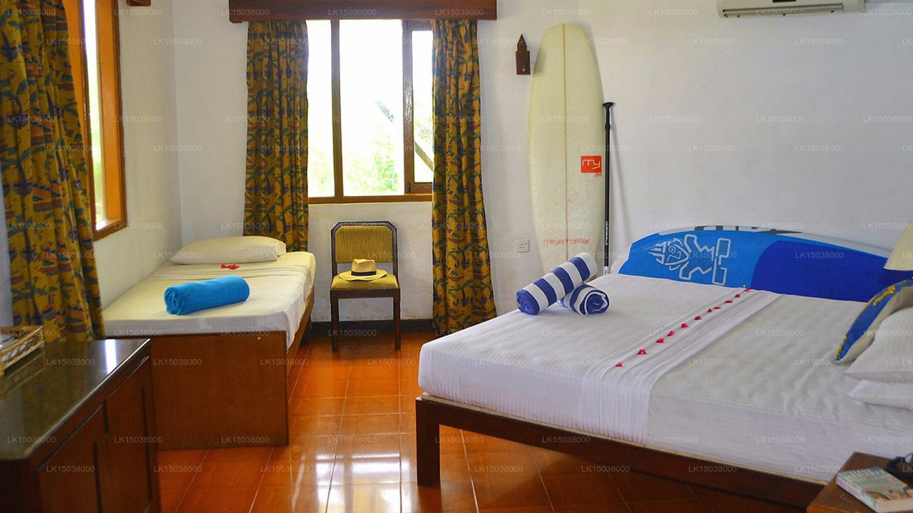 Güney Sahili Tatil Köyü, Ahangama