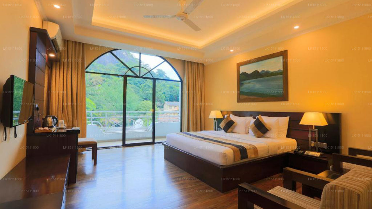 Kandyan Reach Otel, Kurunegala