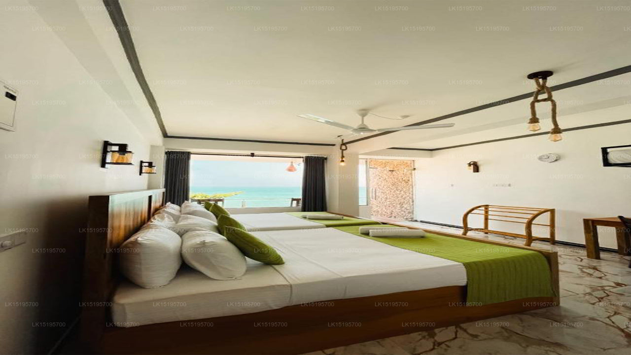 Coral Beach Hotel, Mirissa