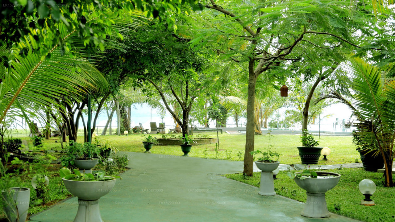 Otel Lake Park, Polonnaruwa