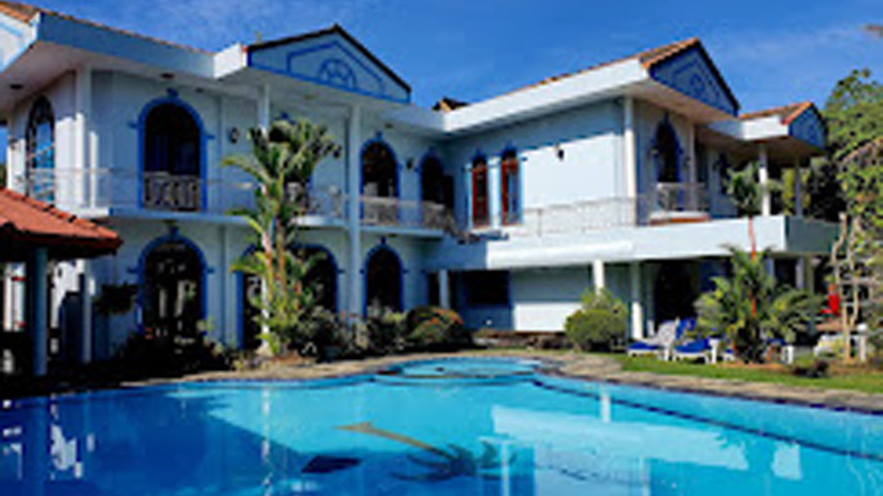 Otel Blue Sapphire, Aluthgama