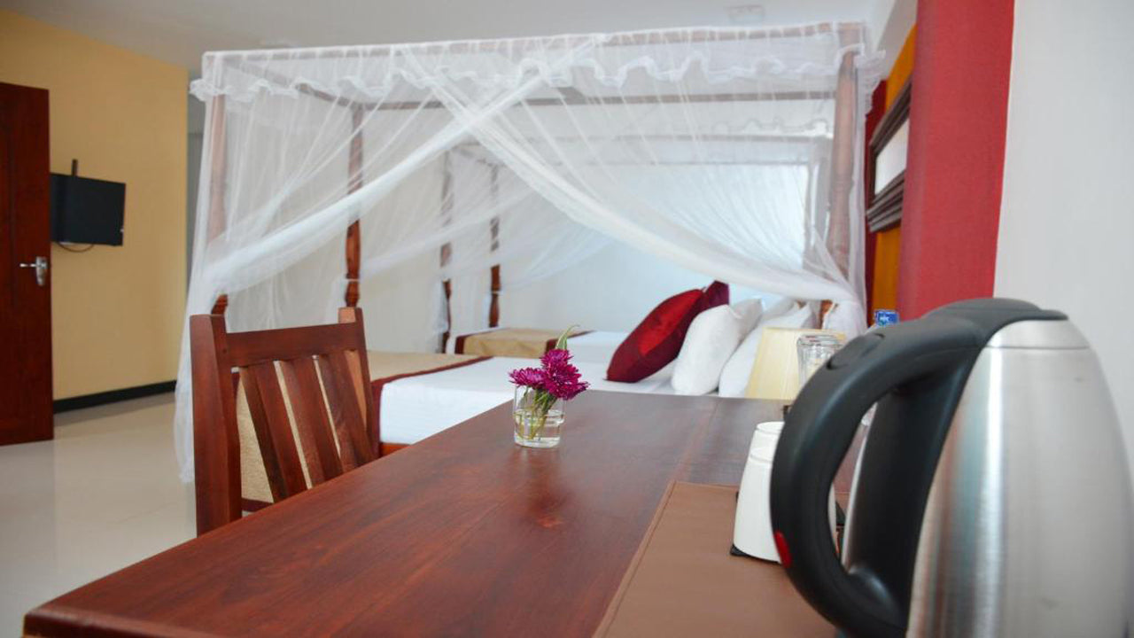 Meili Lanka Şehir Oteli, Kandy