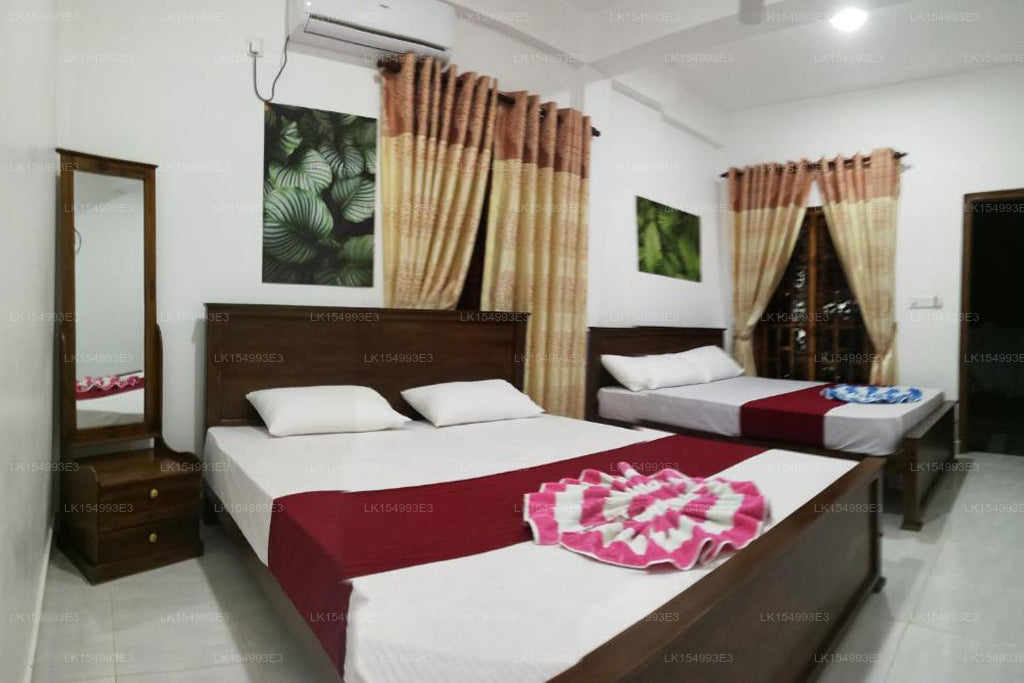 Surf Reef Dalış Plaj Sarayı, Trincomalee