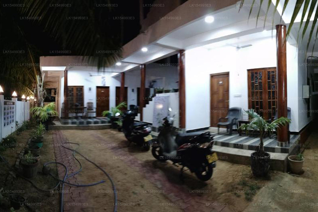 Surf Reef Dalış Plaj Sarayı, Trincomalee