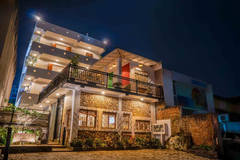 Brixia Cafe ve Misafir, Galle