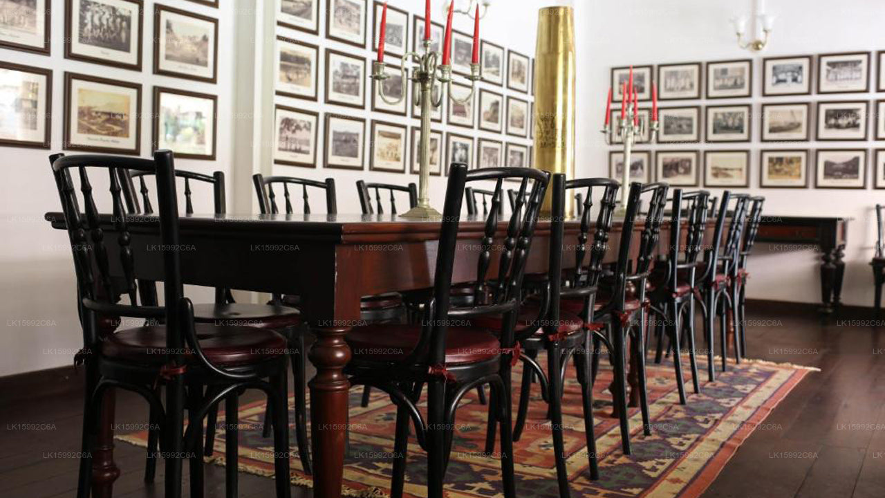 Royal Bar ve Otel, Kandy