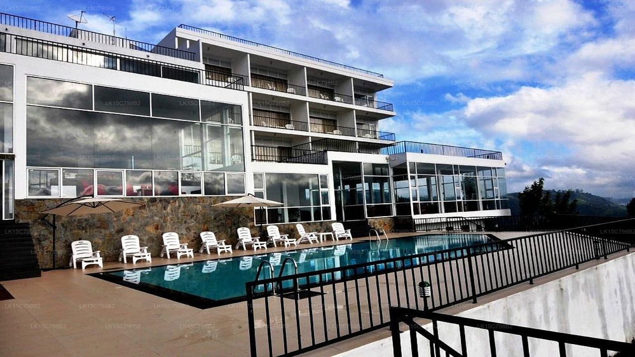 Otel Heaven's Edge, EHI, Ella