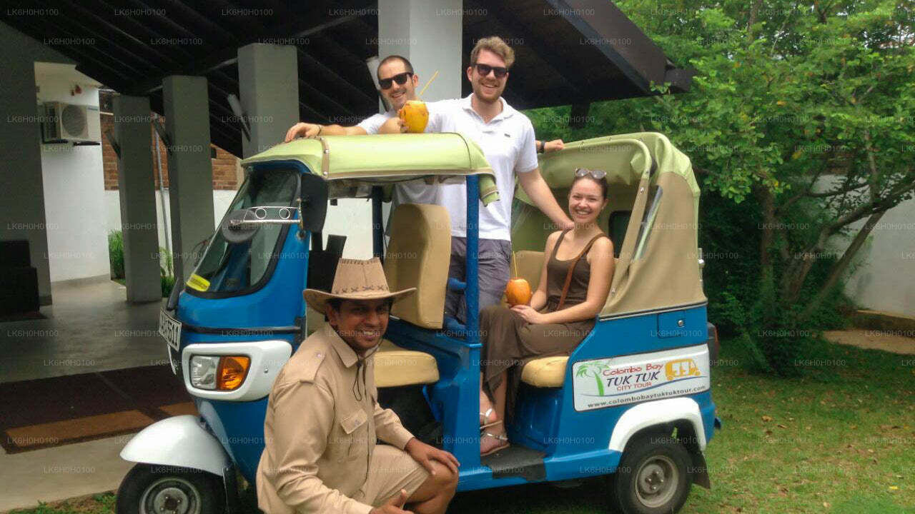 Colombo Tuk Tuk Macera