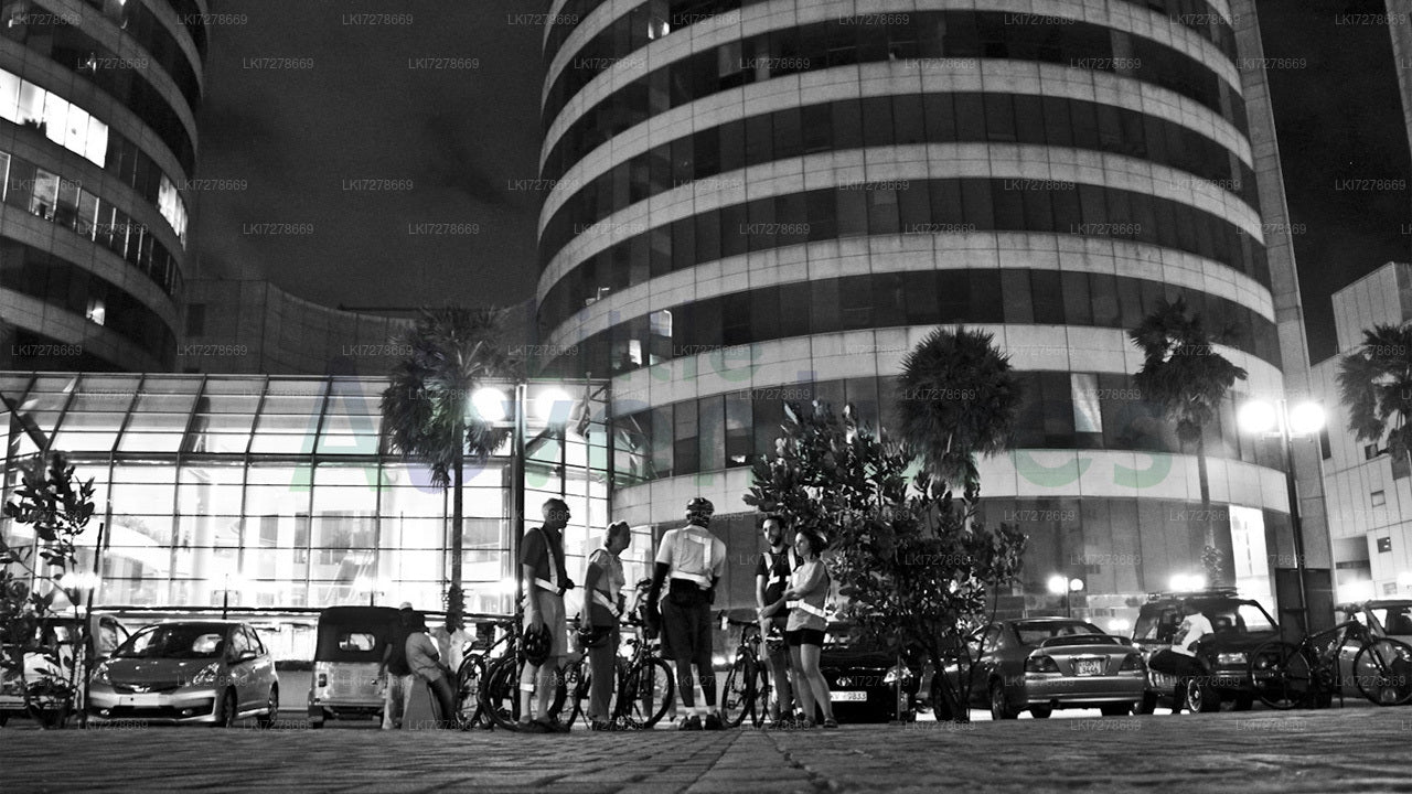 Colombo'dan Gece Bisikleti