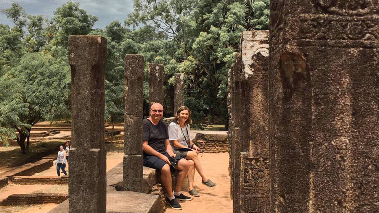 Kandy'den Anuradhapura (2 Gün)