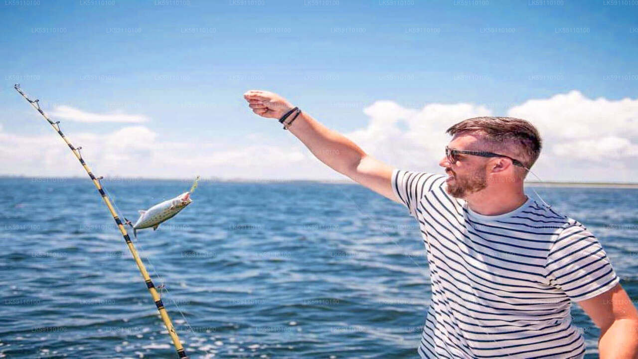 Hikkaduwa'dan Derin Deniz Balıkçı Teknesi Turu