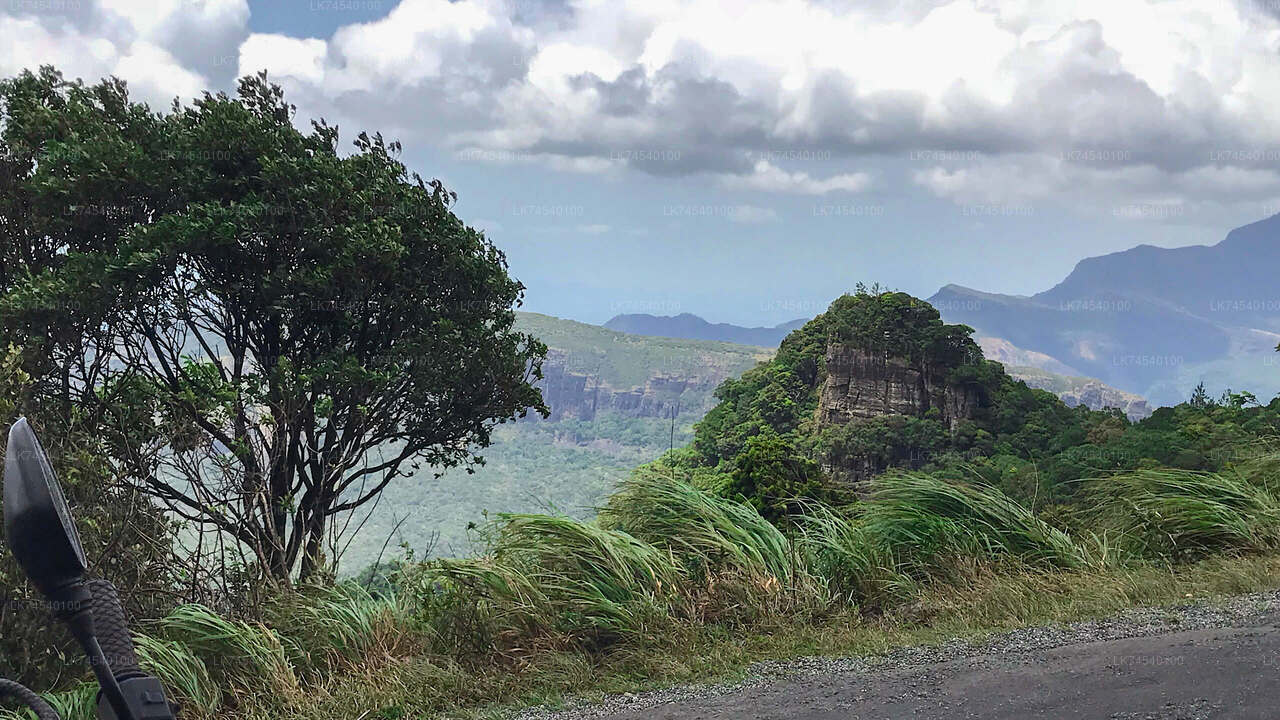 Hiking to Riverston Highlands from Matale