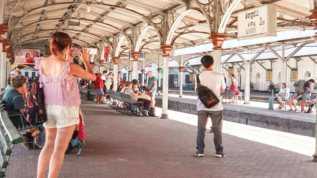 Colombo'dan Ella'ya tren yolculuğu (Tren No: 1015 “Udarata Menike”)