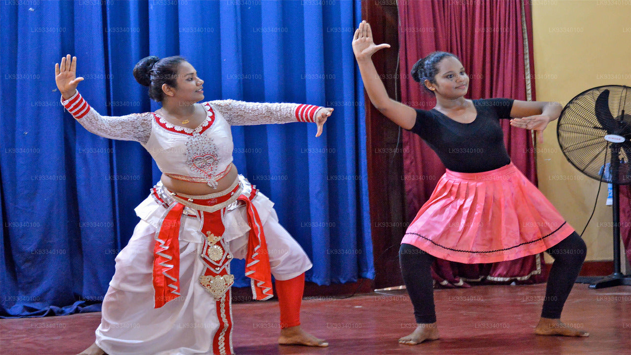 Panadura'dan Geleneksel Dans Deneyimi
