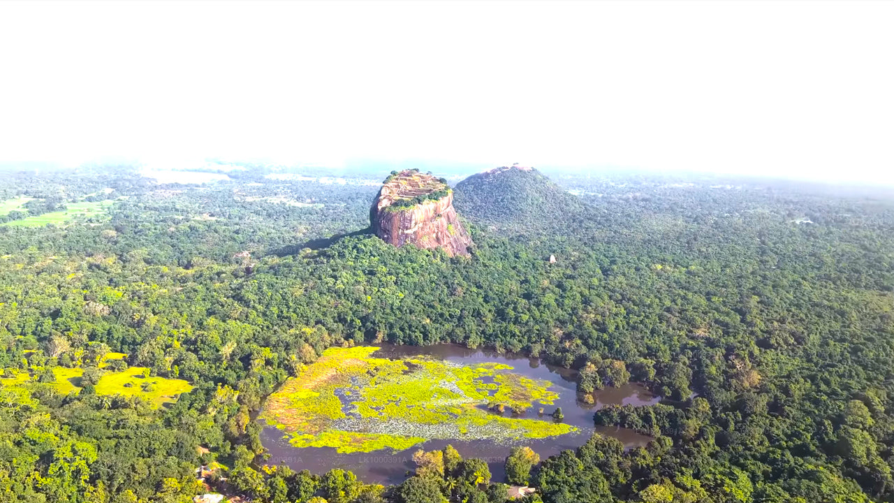 Discover Sigiriya by Helicopter from Colombo City
