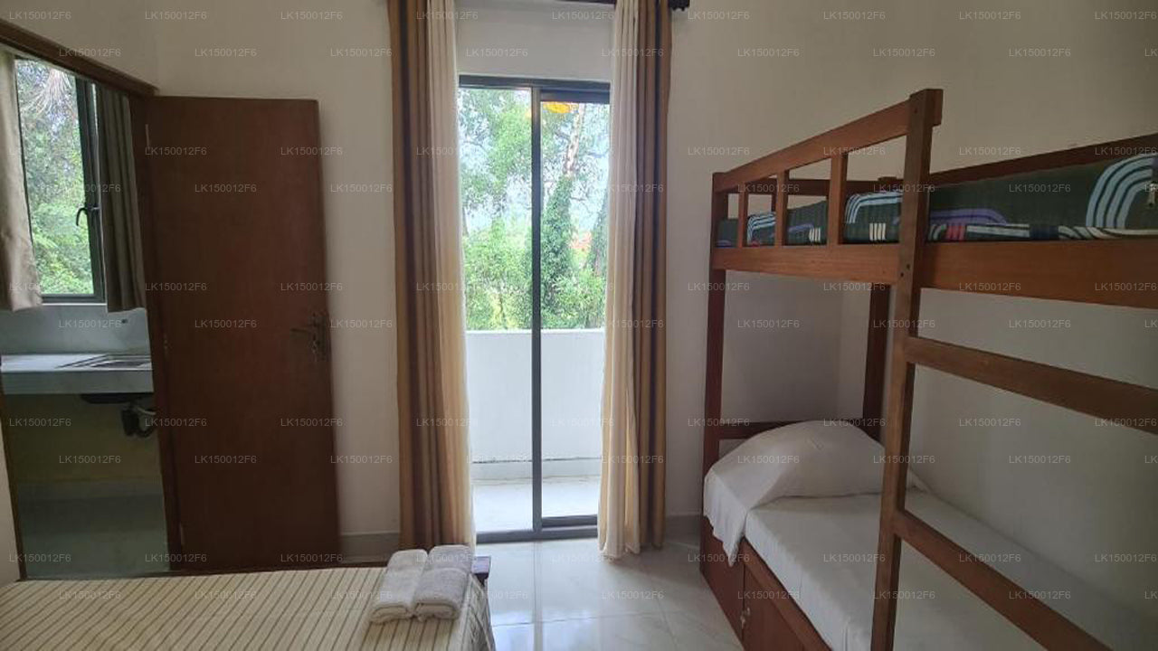 Ceylon Lodge - Havaalanı Transit Otel ve Pansiyon, Negombo