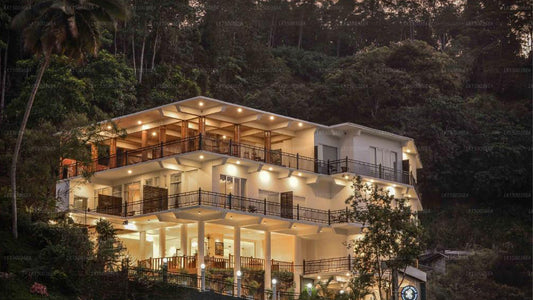 Kandy Tepeleri Tatil Köyü, Kandy