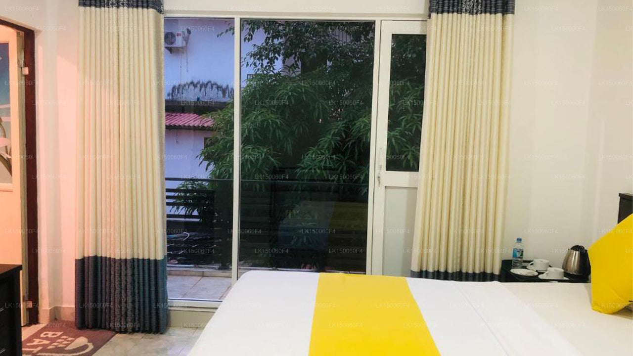 White Land City Otel, Dambulla
