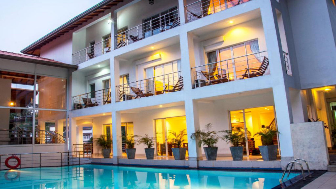 Senani Otel, Kandy