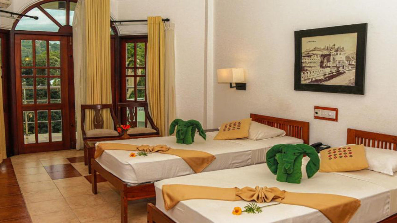 Senani Otel, Kandy