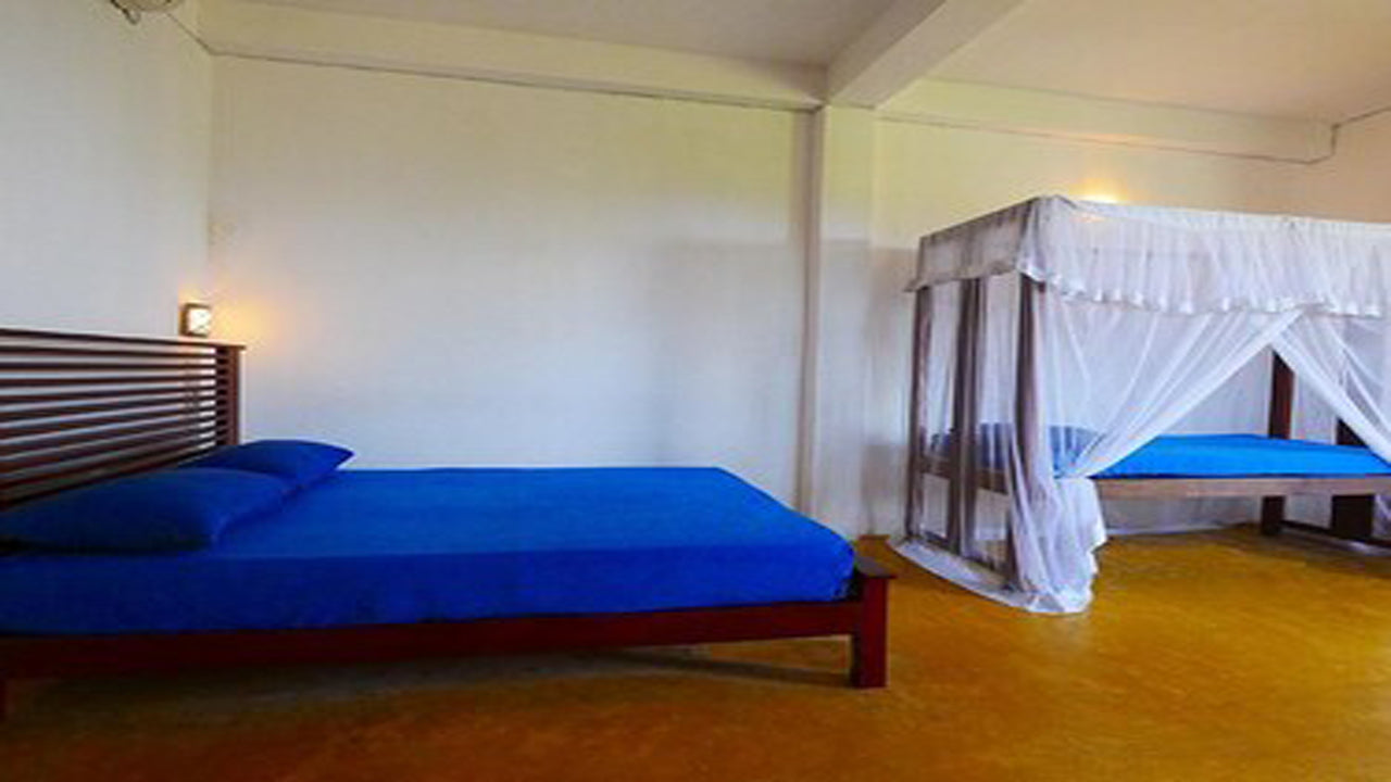 Secret Bay Otel, Talalla