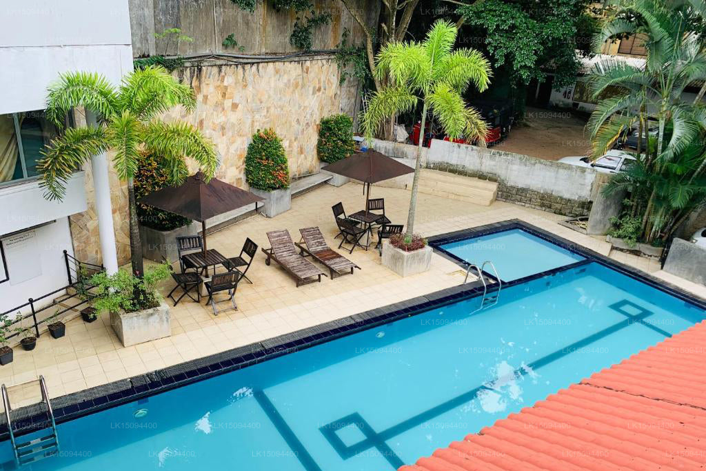 Otel Ganga Addara, Kandy