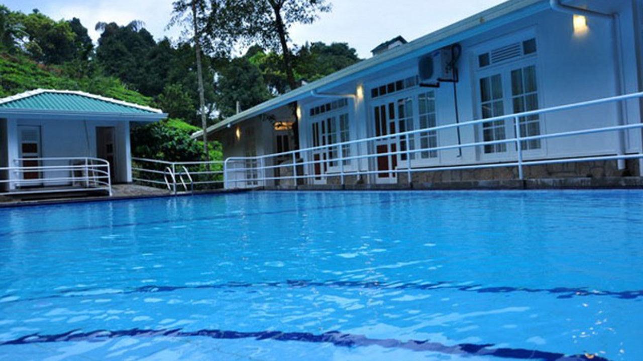 Orman Kenarı, Kitulgala