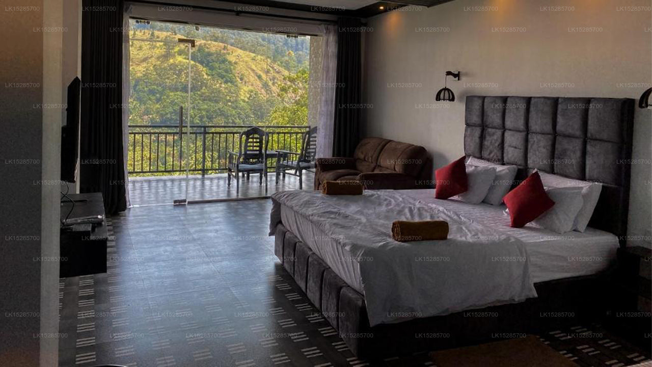 Paraiso Ella