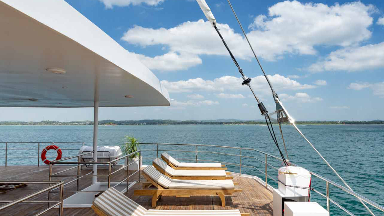6-Night Cruise Experience from Mirissa on Ocean Diamond