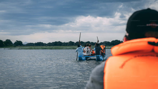 Pottuvil Lagoon Tour by Raft