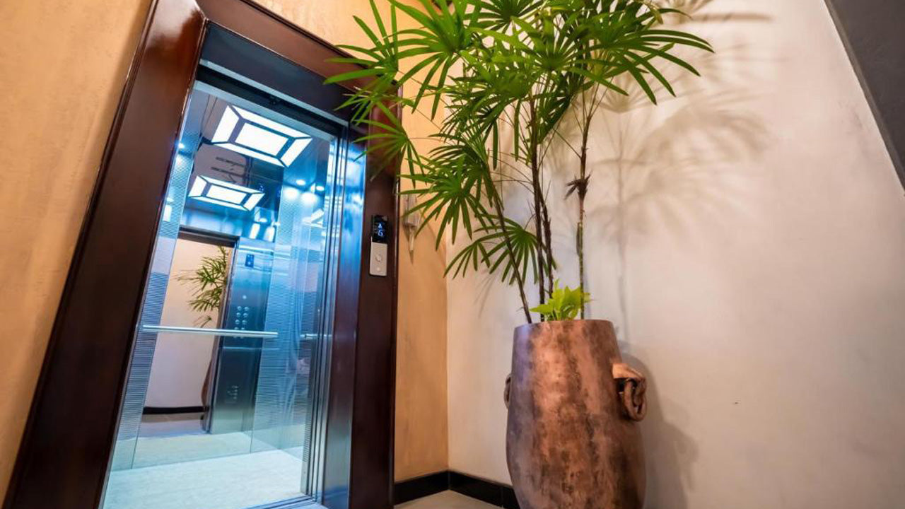 Limeshine Airport Transit Otel, Katunayake
