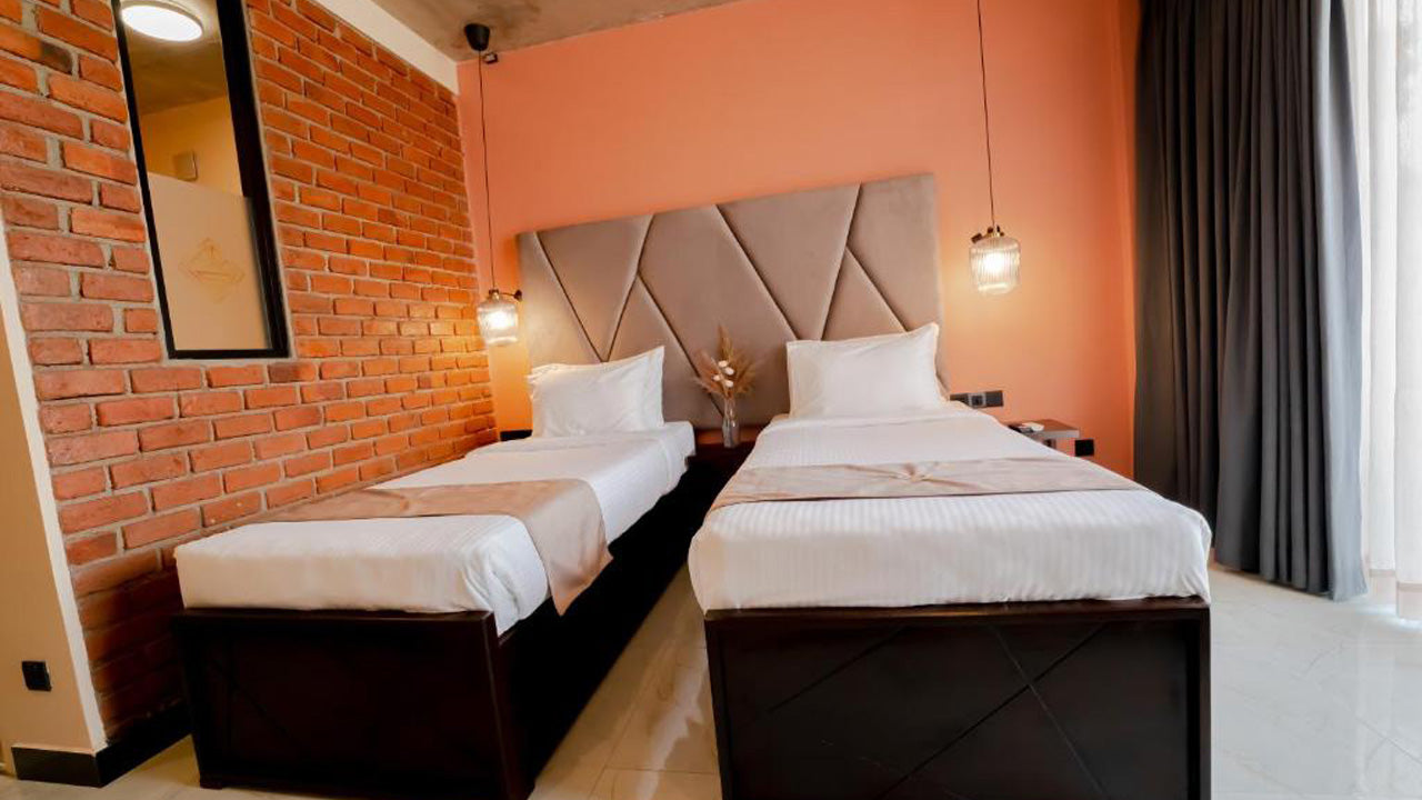 Limeshine Airport Transit Otel, Katunayake