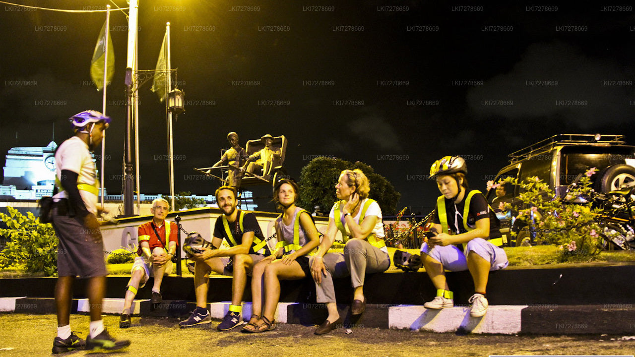 Colombo'dan Gece Bisikleti
